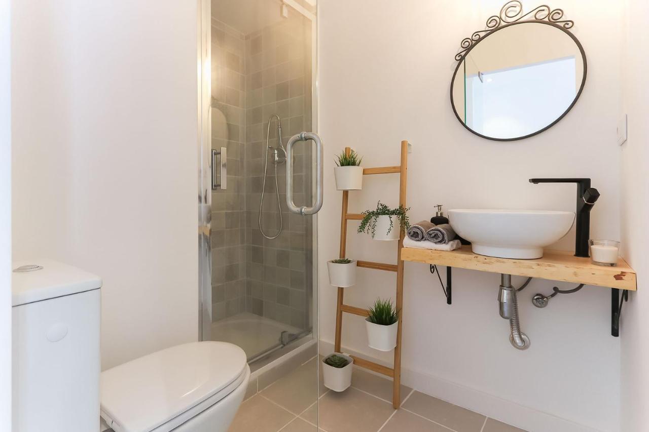 Alcantara Studio By Homing Apartment Lisbon Luaran gambar